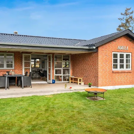 Agni - 800m From The Sea By Interhome * Blåvand