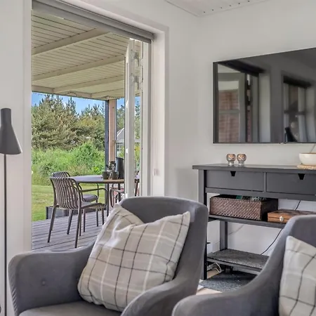 Agni - 800m From The Sea By Interhome *