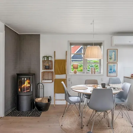 Agni - 800m From The Sea By Interhome *